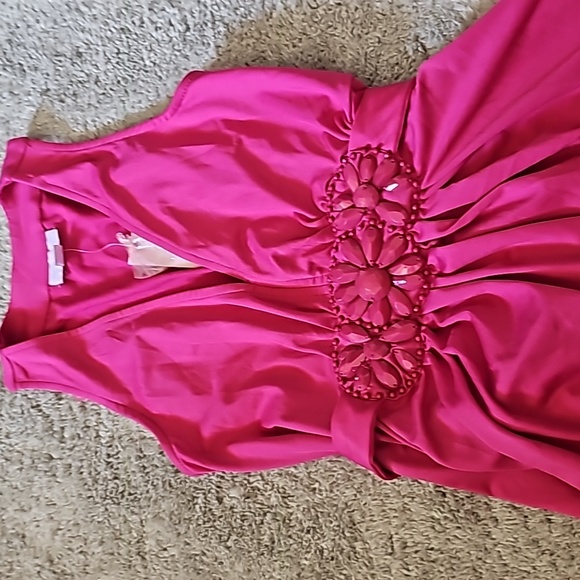 NY & Company - Picture 2 of 5